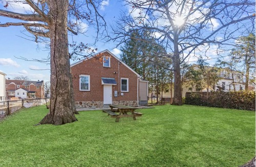 Cylburn House | Luxury Cylburn Home -Walking Distance to Mt. Sinai Hospital & Cylburn Arborateum