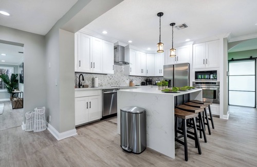 Delray Beach House | Luxury Delray Beach 4/3 Heated Pool & Spa Home - 2 King Masters
