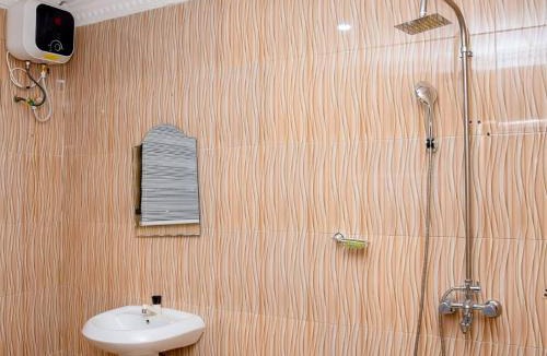 Ota Hotel | Luxury Deluxe 1 Bed, 1 Bath