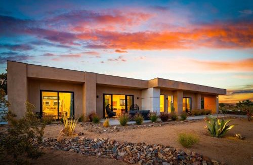 Yucca Valley House | Luxury Desert Villa with Pool and Spa