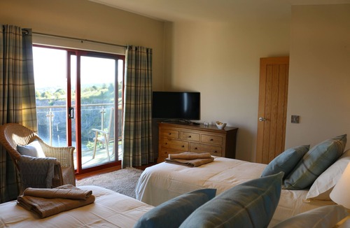 Capernwray Cabin | Luxury, dog friendly, edge of Lake District holiday cottage