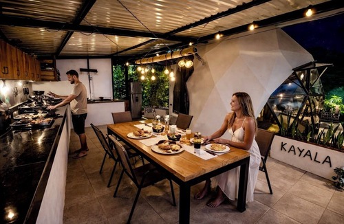 Paramo House | Luxury DOME with private Hot Tube - Nature Views - Pet-Friendly
