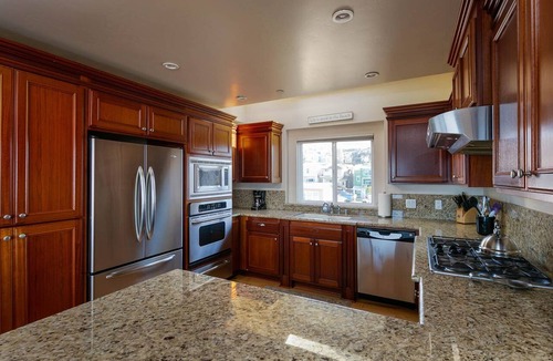 Downtown Condo | Luxury Downtown Ocean View Condo. Steps to the Sand!