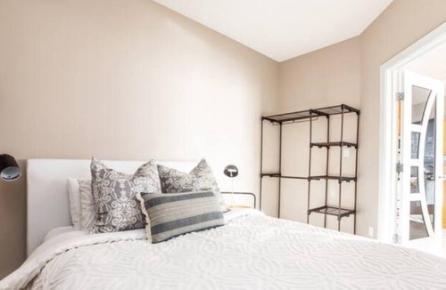 North Central Edmonton Condo | Luxury Downtown Suite - River Valley View - Patio & BBQn