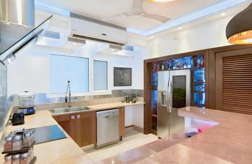 Gonzalo Guerrero Apartment | Luxury Duplex 2BR Pool & Garden View Quiet 30m from 5th Ave with Gym & Parking