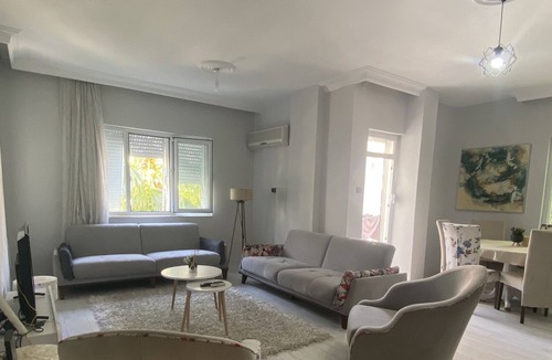 Altnkum Mahallesi House | Luxury Duplex Apartment 200 Meters to the Sea