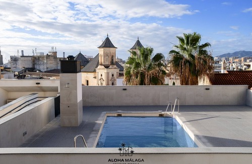 Lagunillas Apartment | Luxury Duplex With Pool and Padel Court in Town by Alohamalaga