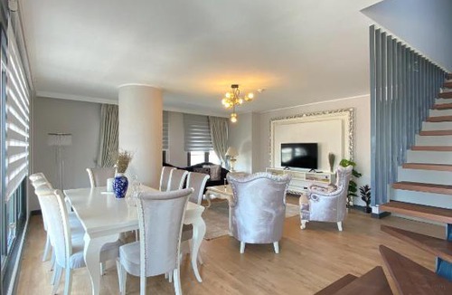 Kagithane Apartment | Luxury Duplex with Terrace Apartment by Siena Suites