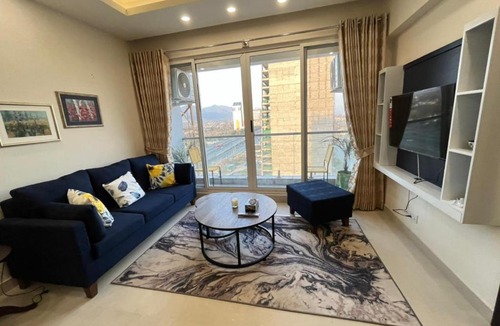 Blue Area Apartment | Luxury Elysium Apartments by una service