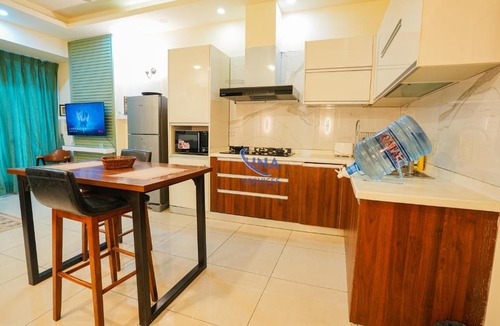 Blue Area Apartment | Luxury Elysium Apartments by una service