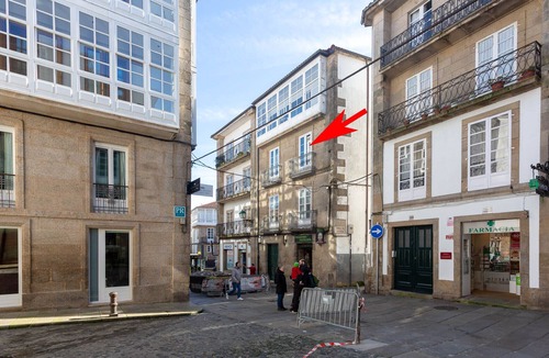 Santiago de Compostela Historic Centre Condo | Luxury apartment- free parking- Air conditioning