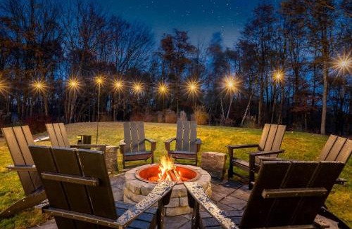 Long Pond House | Luxury Escape 5BR Pool HotTub Game Room FirePit