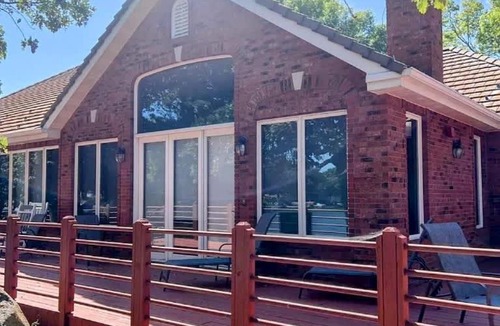 Big Stone City House | Luxury Family 5BR Lakefront private boat launch