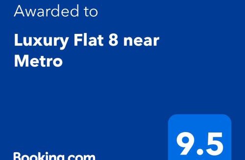 Sector 4 Apartment | Luxury Flat 8 near Metro