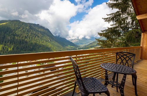 Chatel Apartment | Luxury flat for 6 people - modern, central, ski in ski out