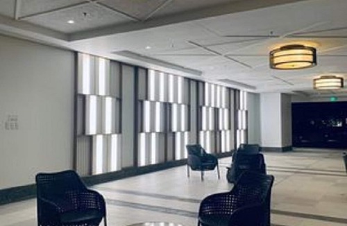 Kapitolyo Condo | Luxury Flat with Private Balcony