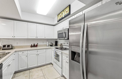 New Smyrna Beach Condo | 🏖️Luxury Fountain View Condo! Seconds to Beach and Pool 👙 OW11-205