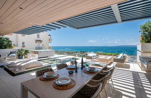 Estepona Apartment | Luxury Front Line Beach Apartment