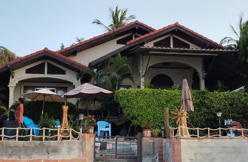 Bang Po Villa | Luxury front sea private villa, 3 bedroom on the bang po beach Maenam ,ko Samui