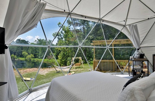 Coldspring Cabin | Luxury Geo Dome with Hot Tub Perfect for a Glamping Getaway near Houston, Texas
