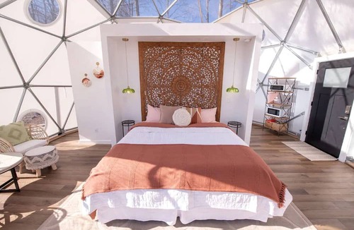 Mars Hill Cabin | Luxury Geodesic Mountain Dome with Hot Tub in the Vero Mountains, North Carolina