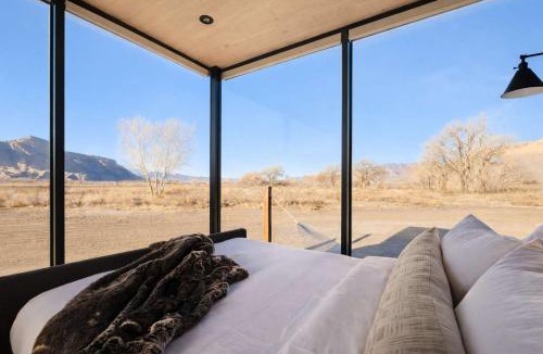 Torrey House | Luxury Glass Tiny House and Sauna