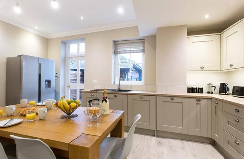 Chester House | Luxury Grade II Listed Town House in Centre