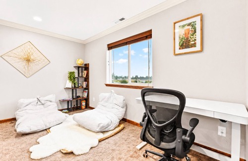 Thorpe Westwood House | Luxury Group Getaway | Sauna Game Room Firepit | Near Downtown