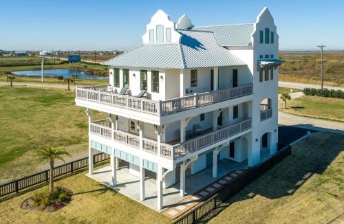 Port Bolivar House | Luxury Gulf Views Pool Exclusive Villa