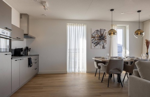 Kortgene Apartment | Luxury Harbour flat Kortgene 6p