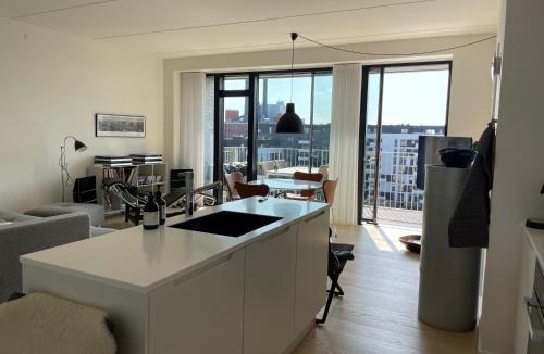 Copenhagen SV Apartment | Luxury Harbour View Apartment with direct elevator acces to secured underground parking, free for 28 nights or more