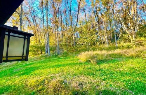 Spring Church House | Luxury Hideaway on Serene and Private Acreage