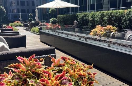 Downtown Boston Condo | Luxury High Rise 2 bedroom,2 bath condo- parking & full service - 1 week min
