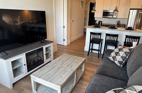 Northeast South Bend Apartment | Luxury High Rise Downtown South Bend Apartment