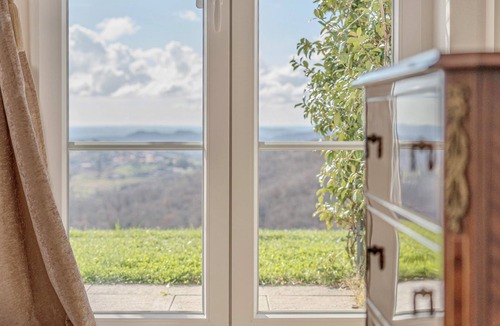 Brda Villa | Luxury Hilltop Vineyard Villa,Kojsko- 6BR/6BA, Private Pool, Endless Views