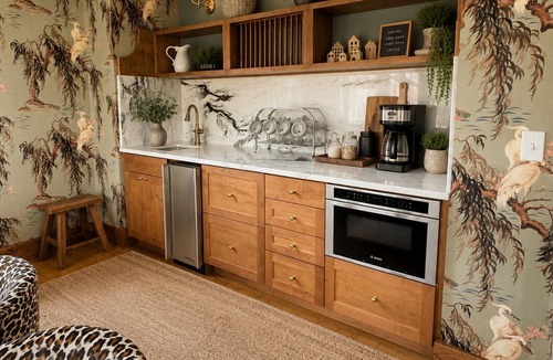 Williston House | Luxury Historic Estate | Hot Tub | BBQ | Sleeps 17