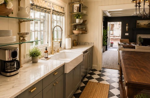 Williston House | Luxury Historic Estate | Hot Tub | BBQ | Sleeps 17