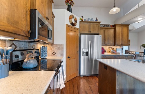 Kalispell House | Luxury home, central, & perfect for exploring the Flathead Valley w/firepit.