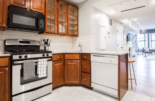Fenway–Kenmore Apartment | Luxury Home located in Back Bay 8min walk to Fewnway Park, close to Boston University, Berklee & MIT