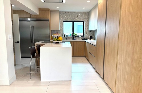 Surfside House | Luxury Home Walk to Beach Near Miami Beach Family Friendly