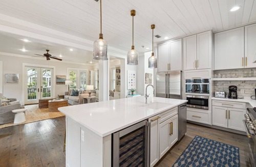Forest District House | Luxury Home with Outdoor Kitchen, Courtyard, and 6-Seater LSV
