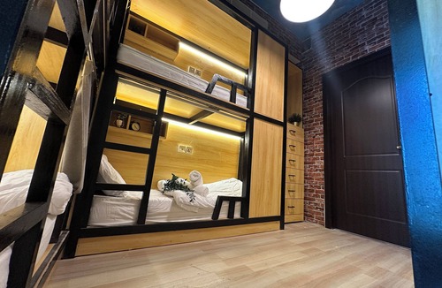 Madinat Zayed Hostel | Luxury Hostel Bedspace in Downtown