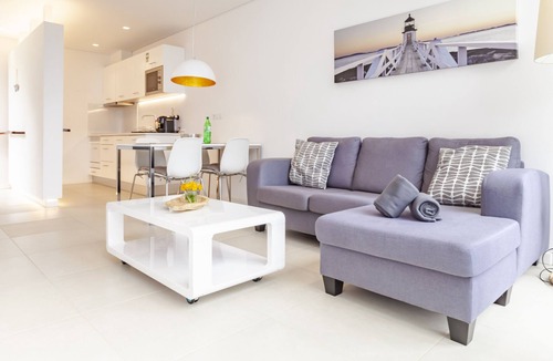 Arco da Calheta House | Luxury-House-Ensuite with Shower-Sea view-Casa Estrelicia