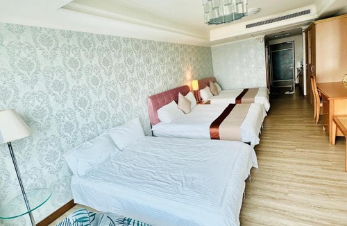 West District Apartment | Luxury House