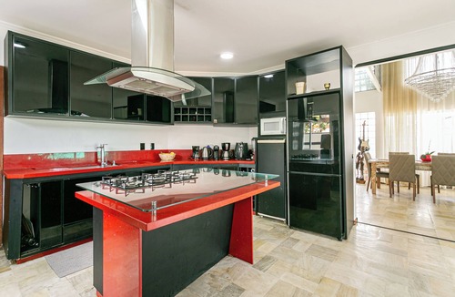 Campeche Leste House | Luxury house with pool, jacuzzi and sports court — 500m from Campeche Beach