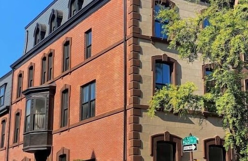 Center City Apartment | Luxury in Ritt Sq. | Parking | Hosted By StayRafa