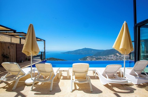 Kalkan Villa | Luxury – Infinity Pool – Jacuzzi – Private Villa