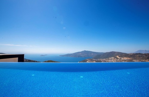 Kalkan Villa | Luxury – Infinity Pool – Jacuzzi – Private Villa