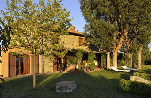 Monterotondo Marittimo Villa | Luxury stone house, large private pool and stunning seaview, 3 golf courses nearby