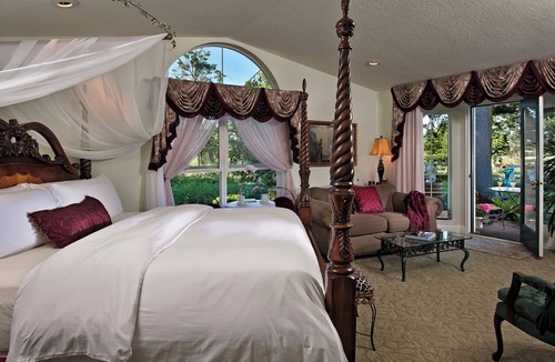 Grandview Bed & Breakfast | Luxury Jacuzzi suite , Private entrance , Full Breakfast